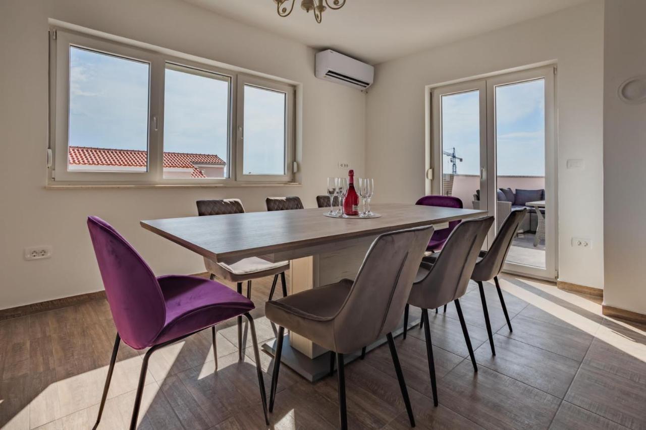 Seaview Apartments Roberta ซาดาร์ ภายนอก รูปภาพ