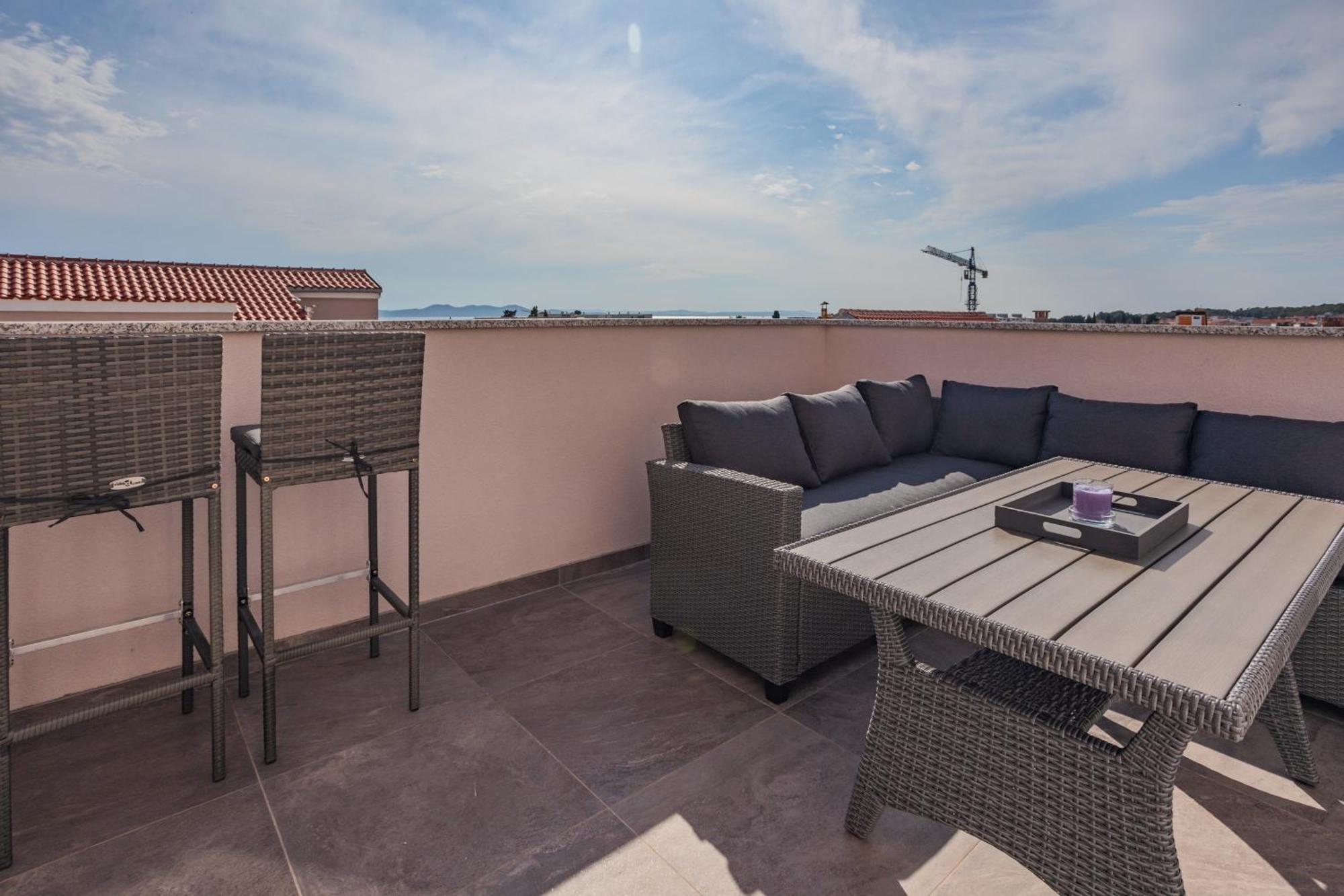 Seaview Apartments Roberta ซาดาร์ ภายนอก รูปภาพ