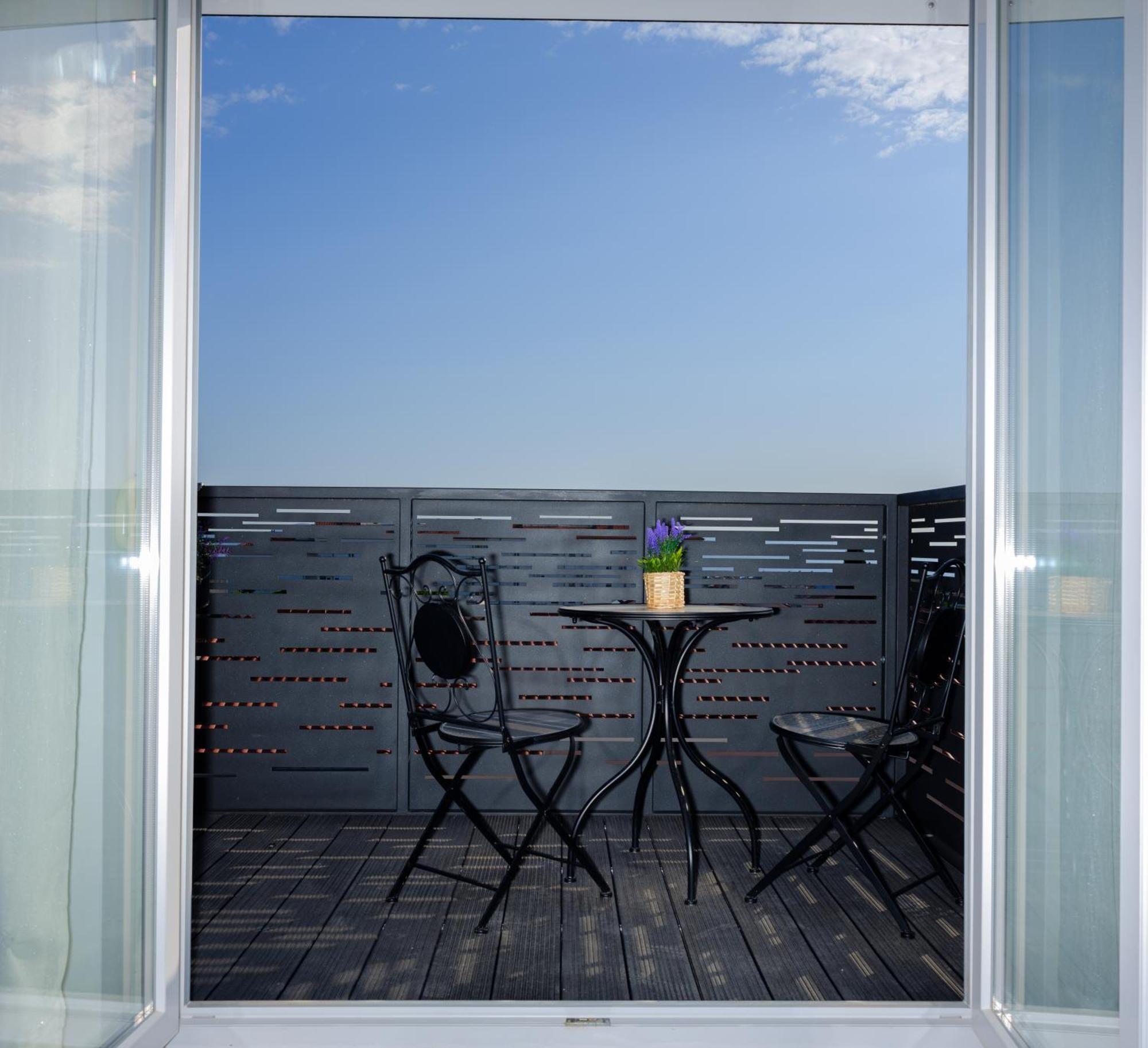 Seaview Apartments Roberta ซาดาร์ ภายนอก รูปภาพ